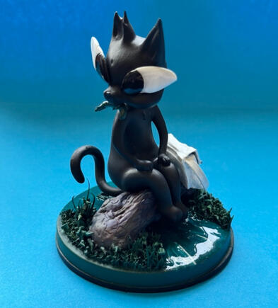 Maow embotellaow. Figura impresa en resina 3D. Diseñada por Gach. Maow embotellaow. Figura impresa en resina 3D. Diseñada por Gach.